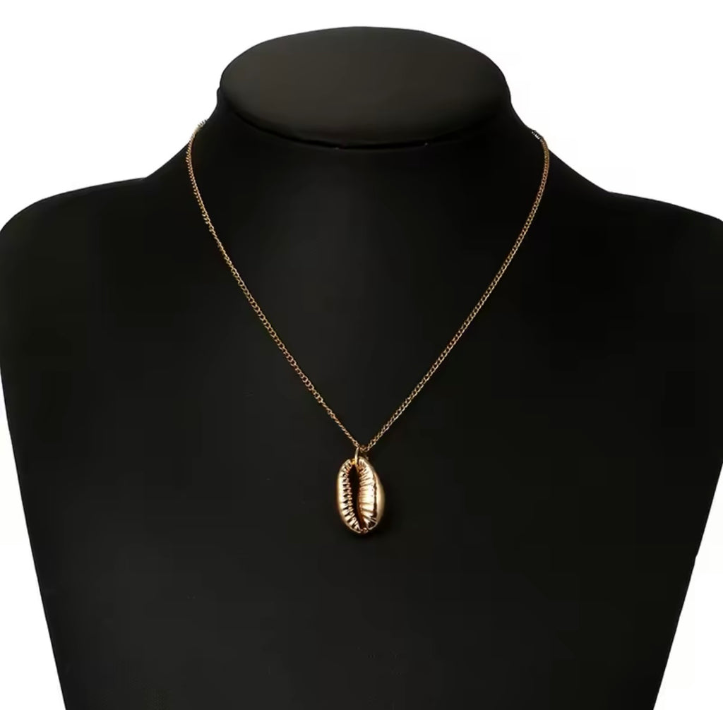 Beach Shell Boho Necklace