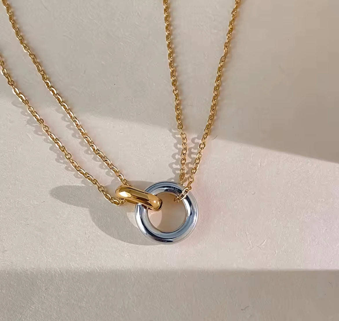 Link Pendant in silver and gold