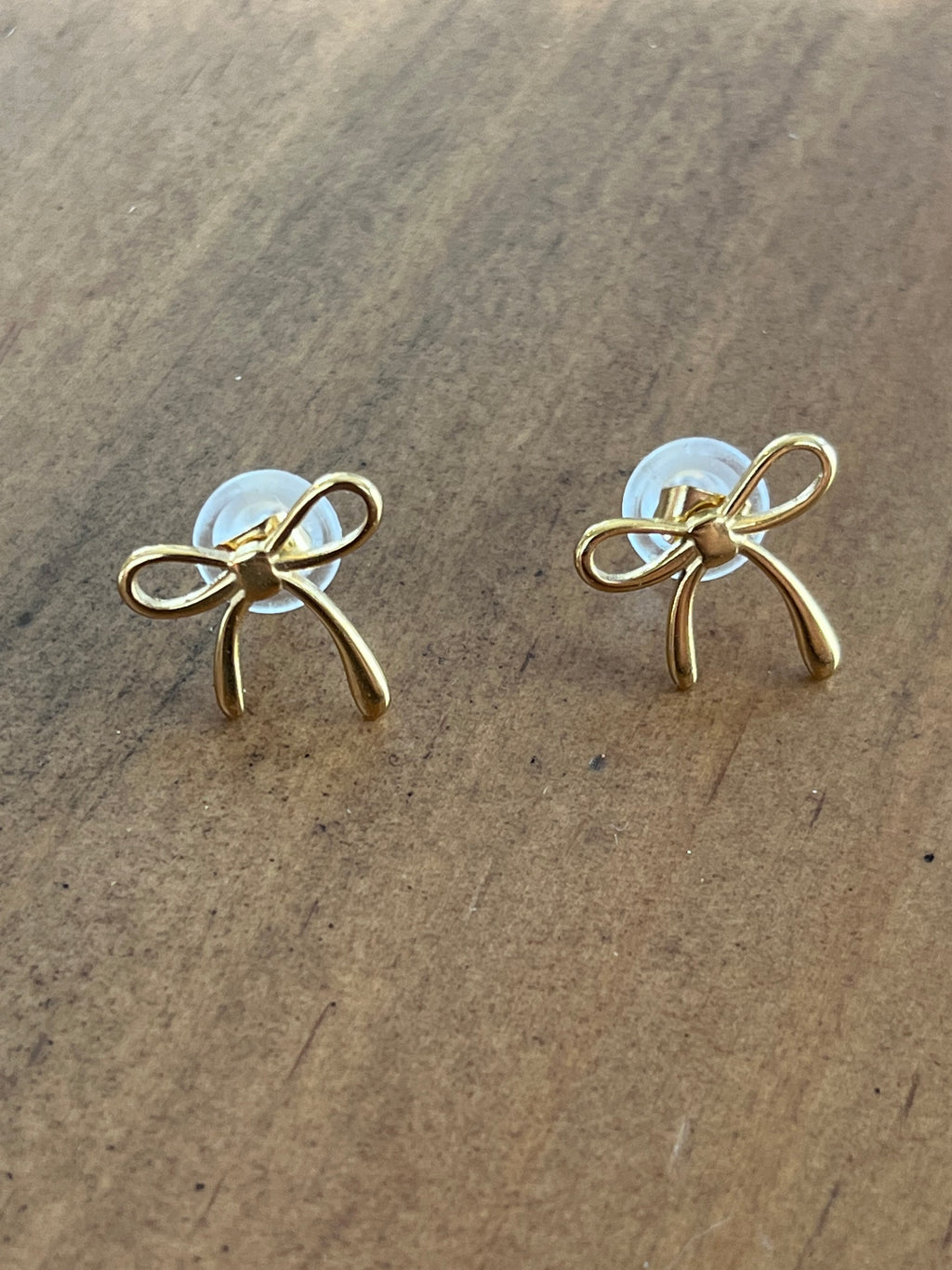 Calista bow earrings