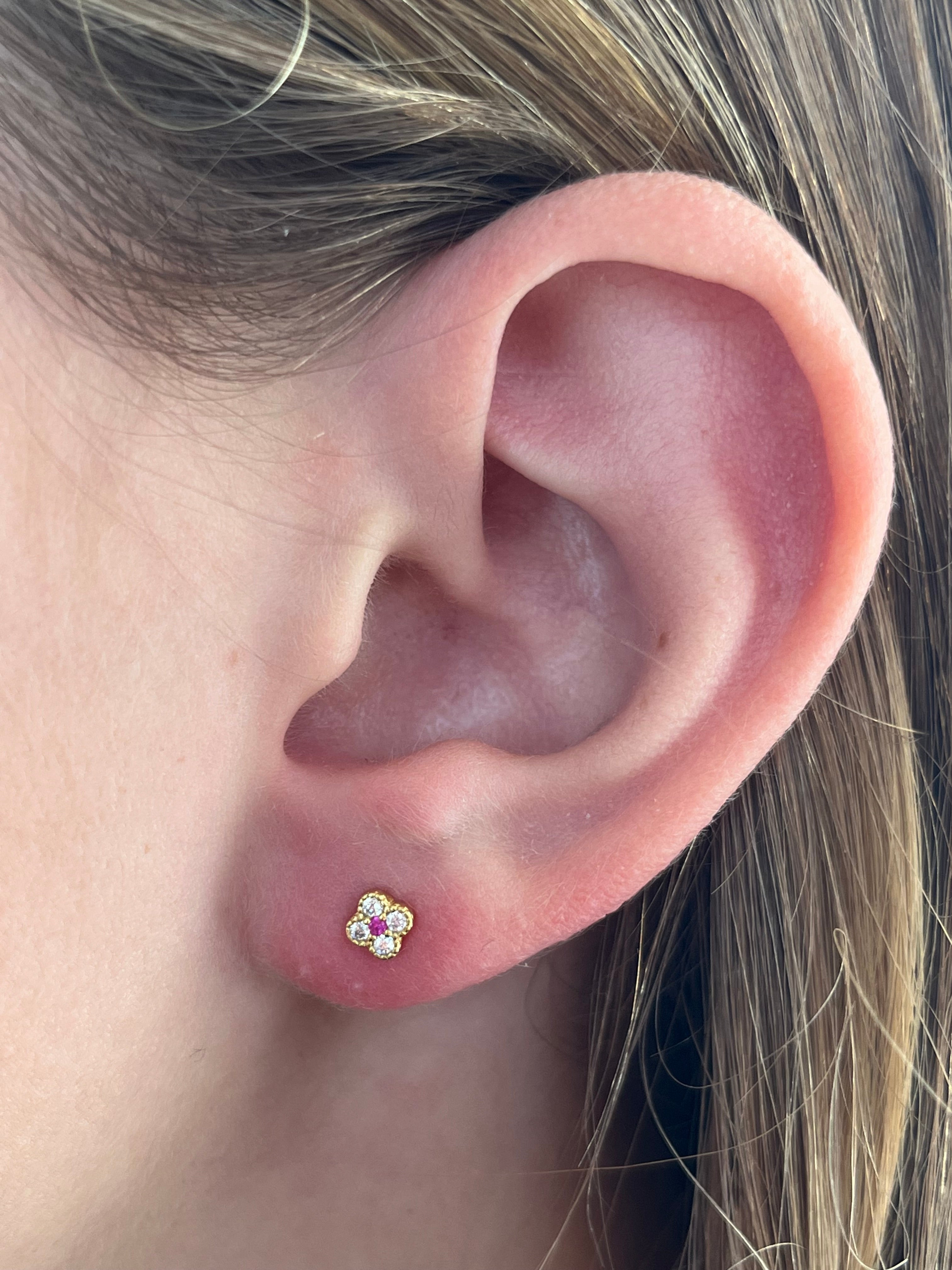 Stackable flower clover studs