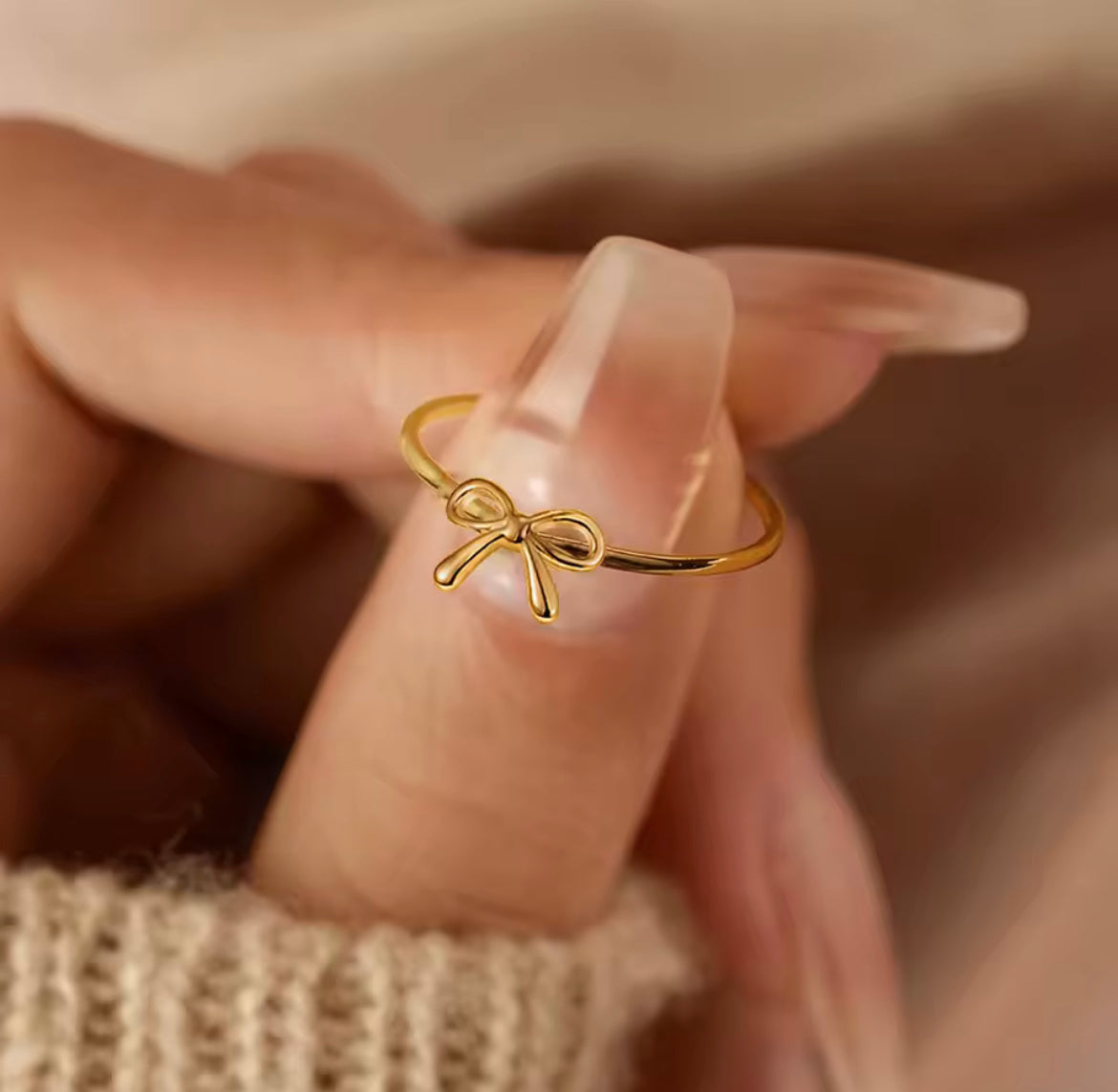Minimalist gold bow ring