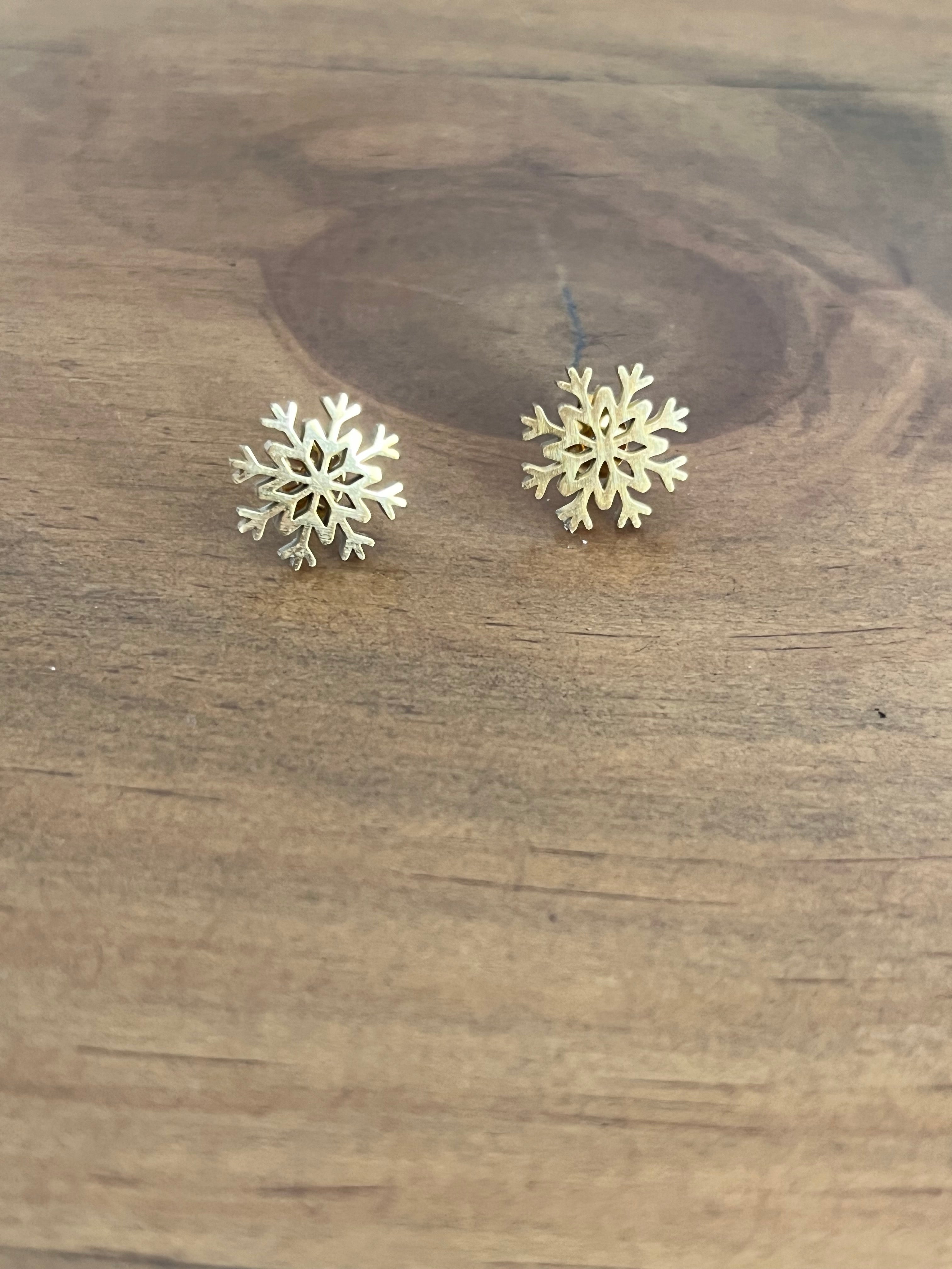 Winter Snowflake Studs