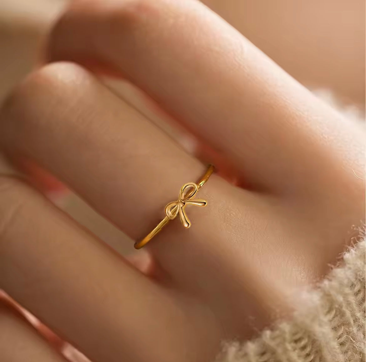 Minimalist gold bow ring