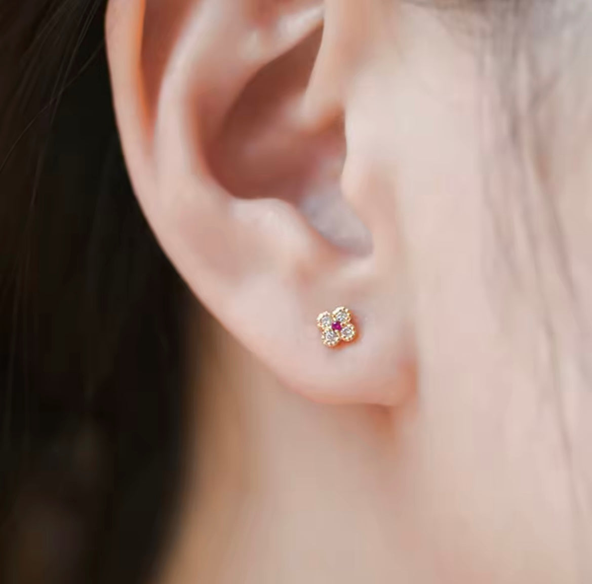 Stackable flower clover studs